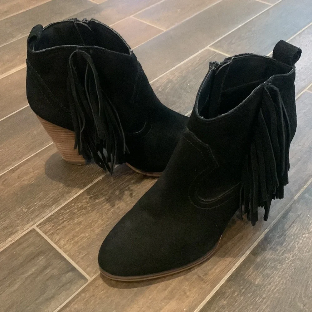 Steve Madden fringe ankle boots - Picture 2 of 7